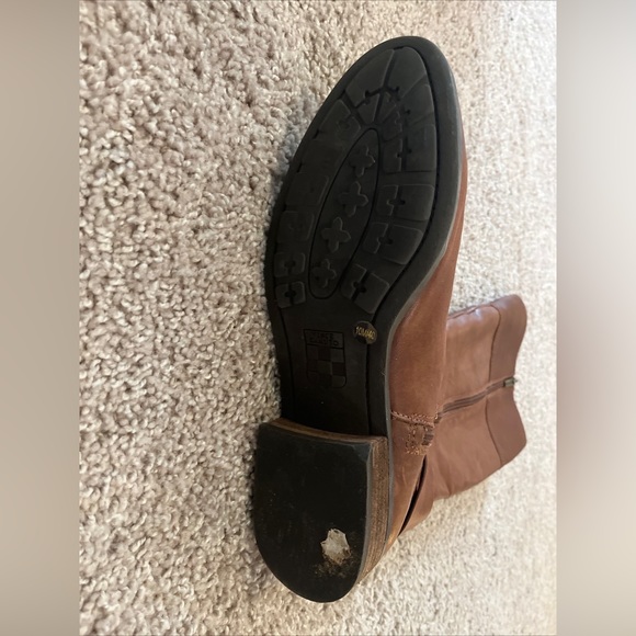 Vince Camuto Womens Boots Size 10 - Picture 3 of 5